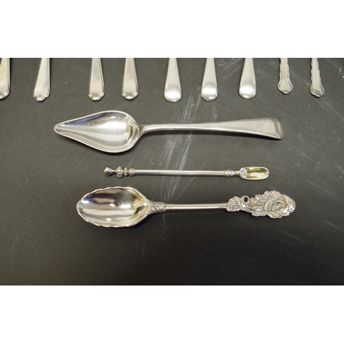 66 - A selection of silver spoons, various dates and makers; to include a Victorian Britannia standard sp... 