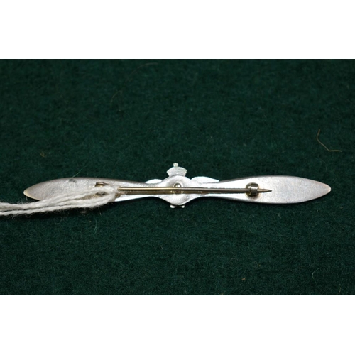 502 - A silver RAF propeller sweetheart brooch, Chester 1944, 76mm, 8g.