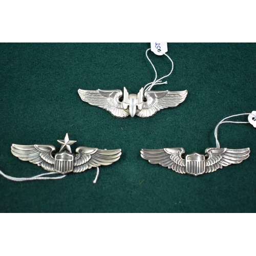 545 - Three silver US Airforce wings, ranks; Senior Pilot by Vanguard; Aerial Gunner; and Pilot by L G B, ... 