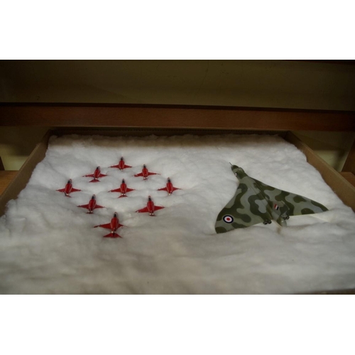 658 - A quantity of diecast and resin model, to include the Red Arrows.