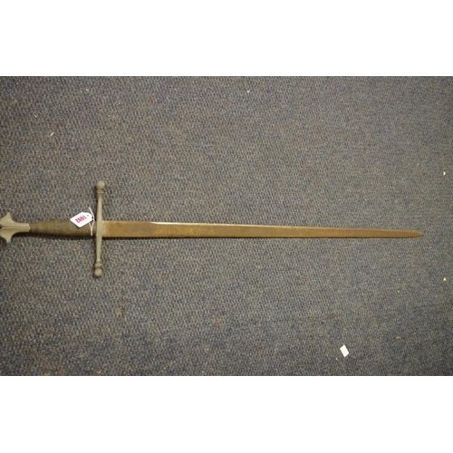 1692 - Two swords, one with scabbard. 