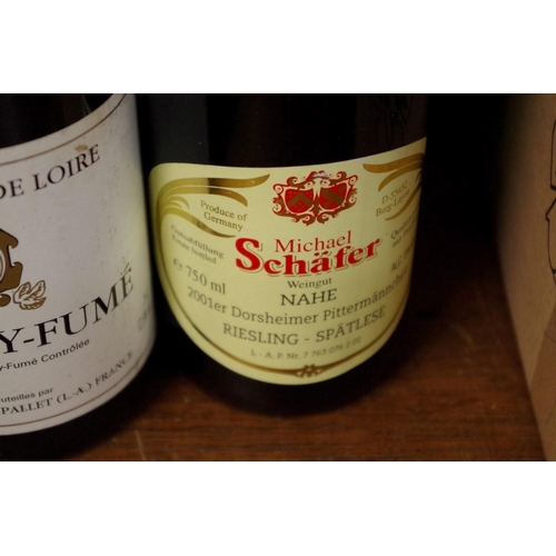 585 - Ten various bottles of white wine, to include: three 75cl 1996 Pouilly-Fume; and a 75cl 2001 Do... 