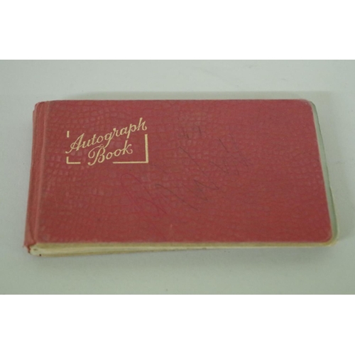 572 - Autograph Album: containing: Carroll Shelby; Roy Salvadori; Graham Hill (2); Dan Gurney; Jimmy Clark... 