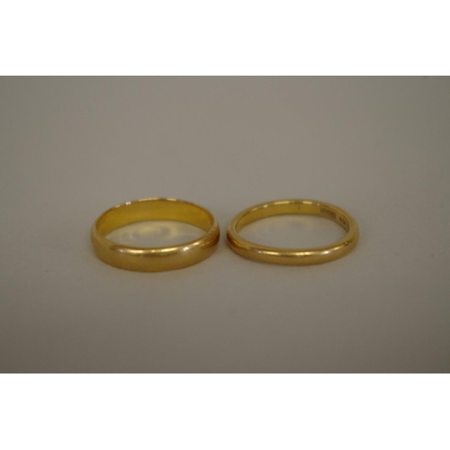 116 - Two 22ct gold wedding bands, 6.9g.