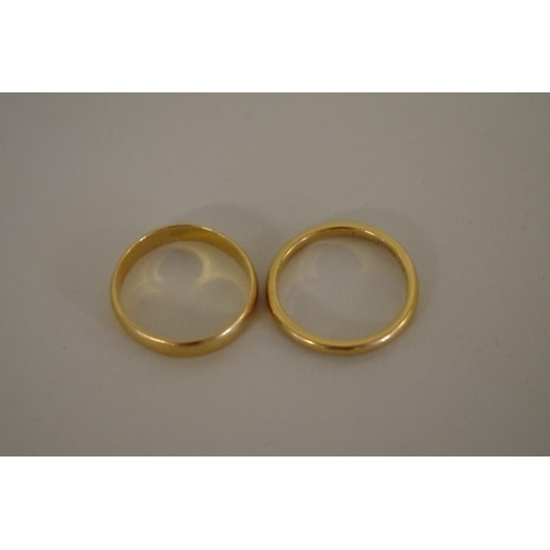 116 - Two 22ct gold wedding bands, 6.9g.