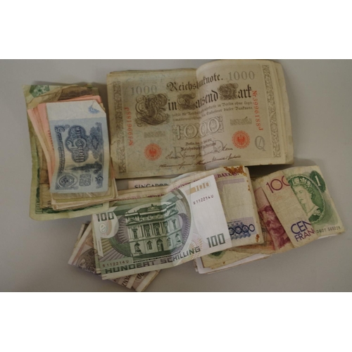 225 - A quantity of World banknotes; to include eight Red Seal 1000 Mark Reichsbank notes, 1910.... 