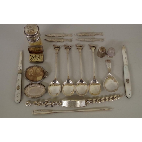 65 - A small group of mixed silver items, to include: a George III caddy spoon, by Alice & George Bur... 