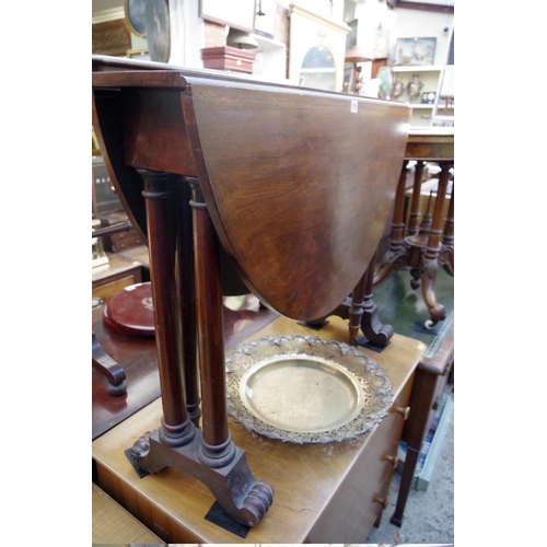 1209 - An early Victorian rosewood Sutherland table, 92cm wide.