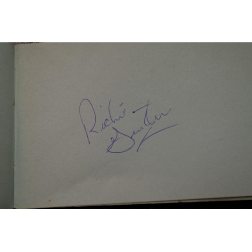 572 - Autograph Album: containing: Carroll Shelby; Roy Salvadori; Graham Hill (2); Dan Gurney; Jimmy Clark... 