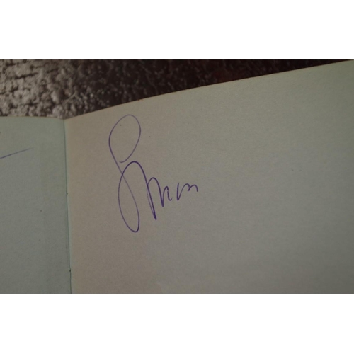 572 - Autograph Album: containing: Carroll Shelby; Roy Salvadori; Graham Hill (2); Dan Gurney; Jimmy Clark... 