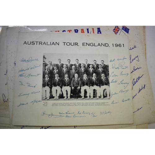 586 - CRICKET: collection of 10 international cricket team souvenirs, early 1960s period inc. Austral... 