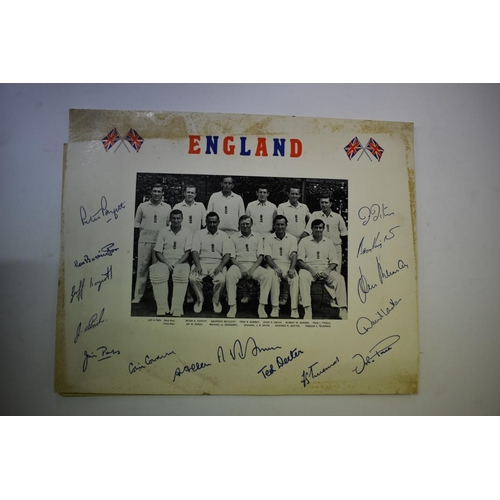 586 - CRICKET: collection of 10 international cricket team souvenirs, early 1960s period inc. Austral... 