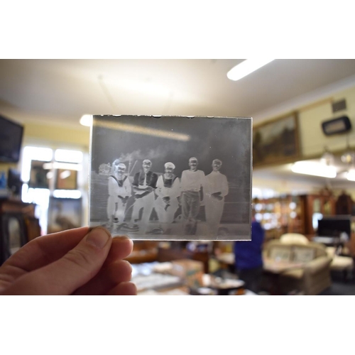 589 - GLASS NEGATIVES: a quantity in boxes, to include views of the Isle of Wight. ... 