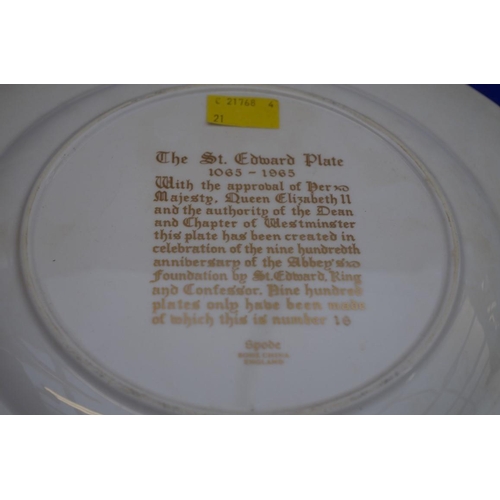 1167 - A Spode limited edition 'St Edward' plate, boxed. 