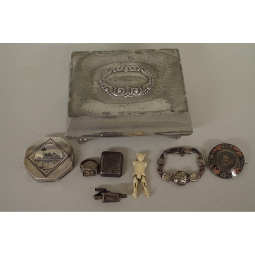 79 - A small collection of silver and other metal items, to include; a .925 niello bracelet and a ni... 