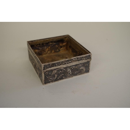 726 - A Chinese silver casket, 9cm wide, 180g, (lacking inset top).