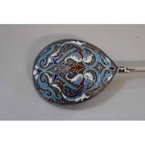 42 - A cased Russian .84 silver and cloisonne enamel spoon, probably by Vasily Andreyev, Moscow, early 20... 