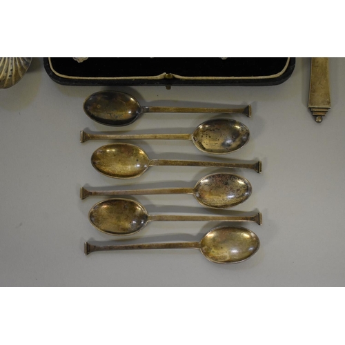 70 - A set of six silver coffee spoons, by Mappin & Webb, Sheffield 1933 & 1935; together with tw... 