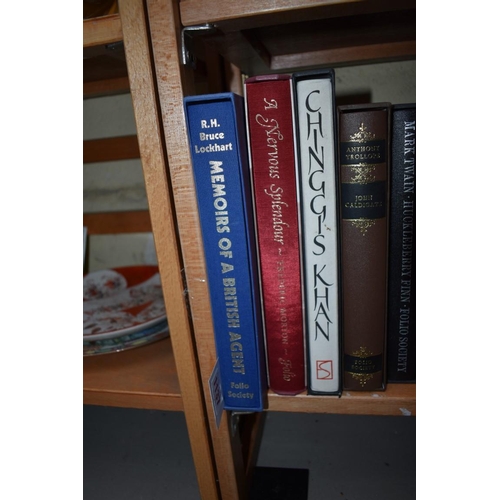 1238 - Books: twenty Folio Society publications; together with two further books.