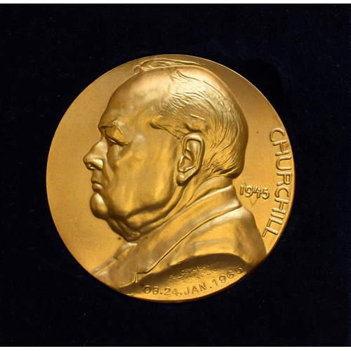 382 - A cased 22ct gold limited edition Winston Churchill gold medallion, 82/500, 120.3g....