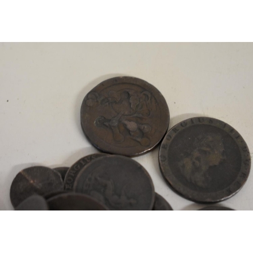 195 - Coins: a quantity of Georgian copper coins, to include cartwheel examples.