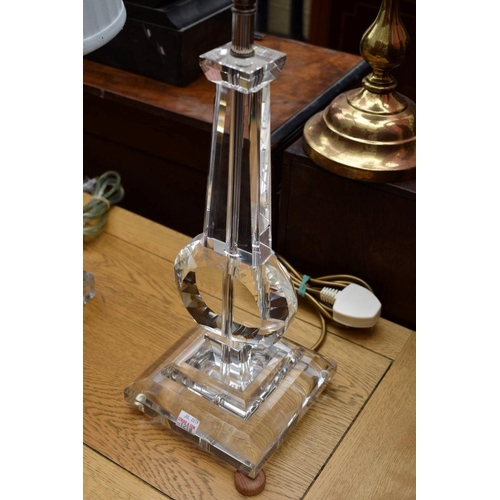 1218 - A pair of contemporary clear glass table lamps, height including fitting 48cm; together with another... 