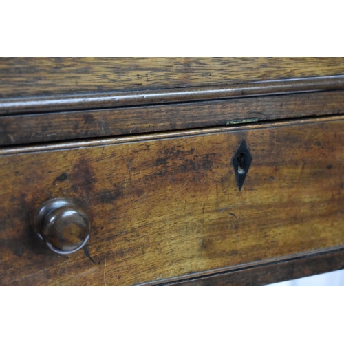 1419 - An antique mahogany drop leaf occasional table, 58cm wide when closed.