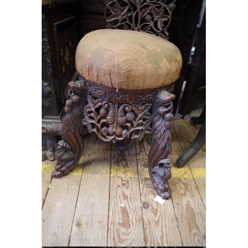 1480 - An 19th century Indian carved and pierced wood hall chair.