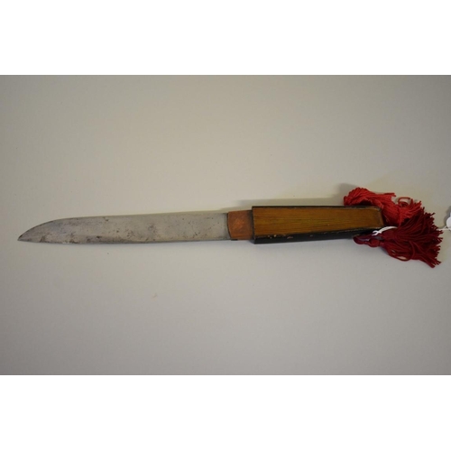 1687 - A Japanese Meiji Tanto folded fan knife dagger, having 16.5cm steel blade.