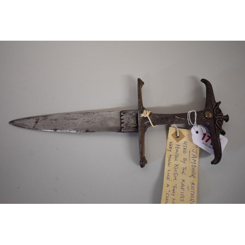 1711 - A rare Indian Hindu Kush Jamdhar Katari dagger, having 15.5cm blade, with metal sheath.... 