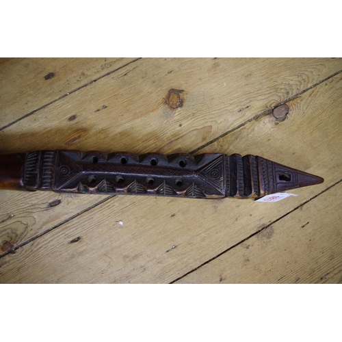 1813 - Ethnographica: a tribal carved hardwood club, 68cm long.