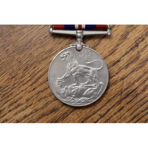 1840 - Medals: a quantity of British World War I and II medals; to include a World War I War medal to S E 3... 