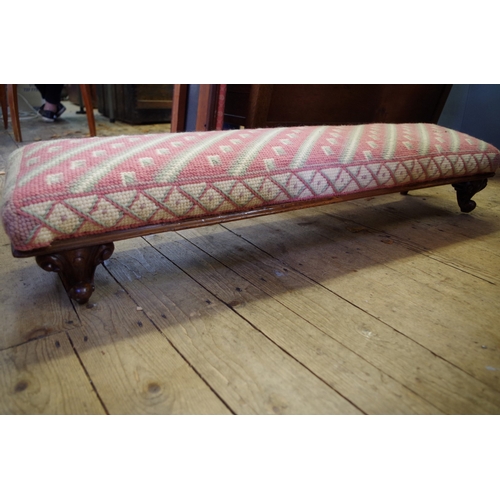 1364 - An old long low footstool, on cabriole legs, 107.5cm long.