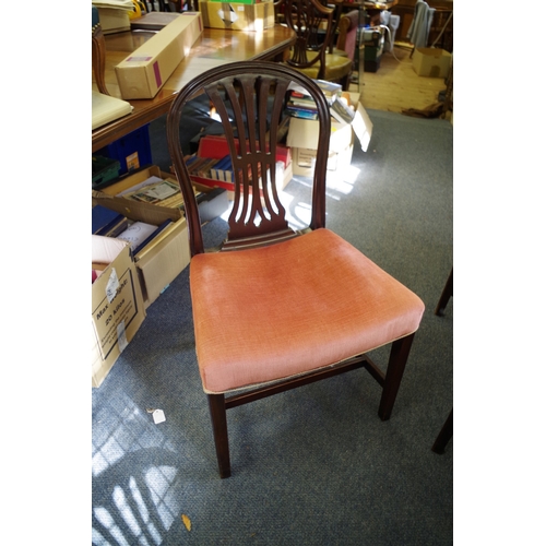 1375 - A set of eight antique mahogany dining chairs, to include a pair of elbow chairs. ... 