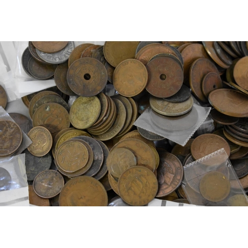 297 - Coins: a quantity of copper coinage.