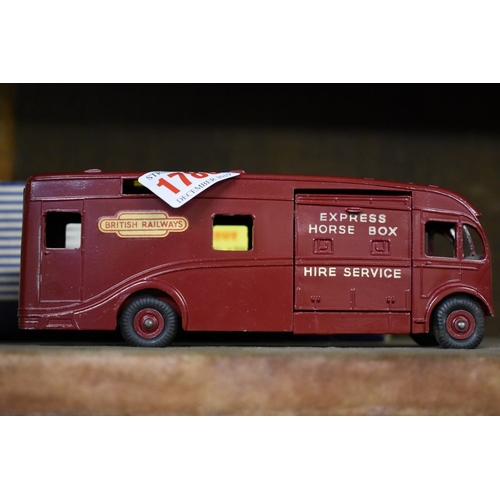 1780 - A Dinky 981 Horsebox, boxed.