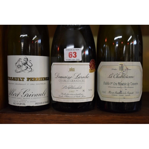 63 - Two 75cl bottles of Chablis, comprising: Les Blancots, 1997, Domaine Laroche and La Chablisienne, 20... 