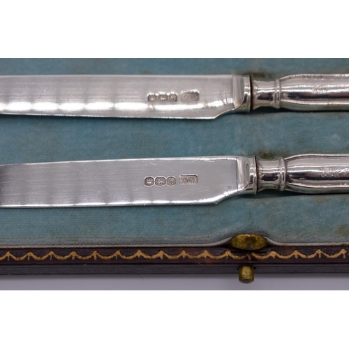 370 - A cased set of six silver Dubarry pattern tea knives, by R F Mosley & Co, Sheffield 1925; togeth... 