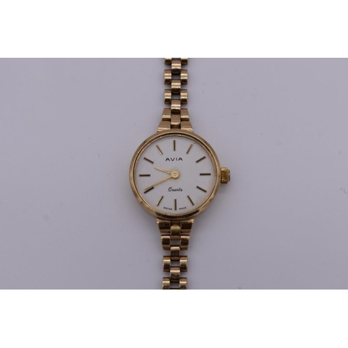 505 - An Avia 9ct gold ladies quartz wristwatch, total weight 13.5g.