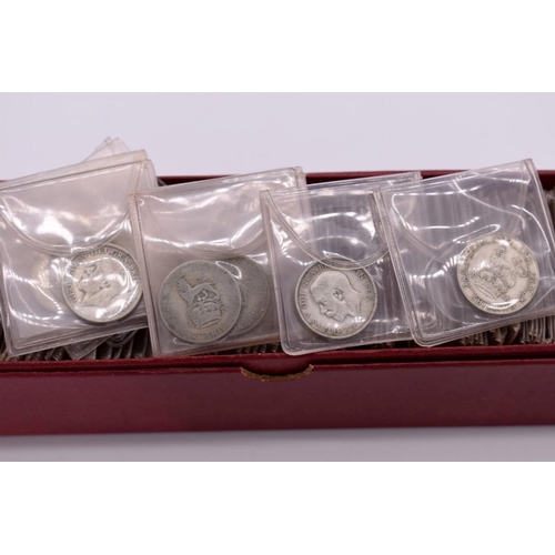 550 - Coins: a quantity of Victorian and later sixpences and shillings.