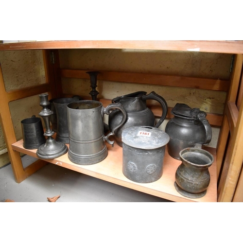 1161 - A small collection of antique pewter. 