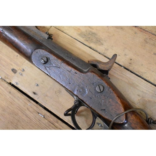 1911 - A Victorian 1853 Pattern Enfield percussion rifle musket, third model, stamped 'Tower 1861' and 'VR'... 