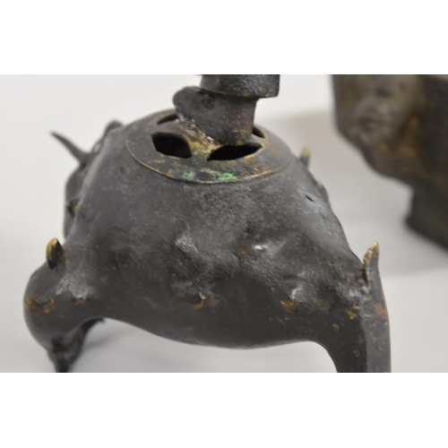 639 - Five Chinese bronze censers, probably Ming and later, one with pierced cover, largest 27.5cm high. (... 