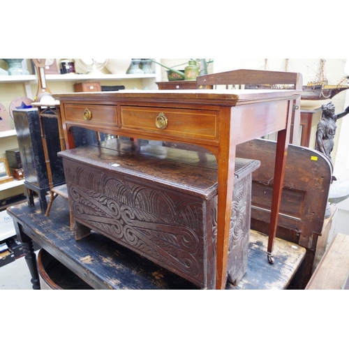 1090 - An Edwardian mahogany and line inlaid two drawer side table, 107cm wide.This lot can only be collect... 