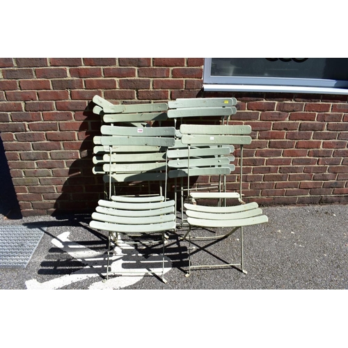 1008 - Six wooden green painted folding garden chairs.This lot can only be collected on Saturday 1st August... 