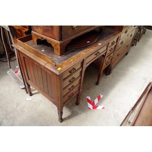 Lot 1208      