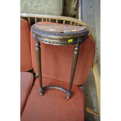 1763 - A small 18th century giltwood console table, having rouge marble inset top, 43cm wide, (marble crack... 