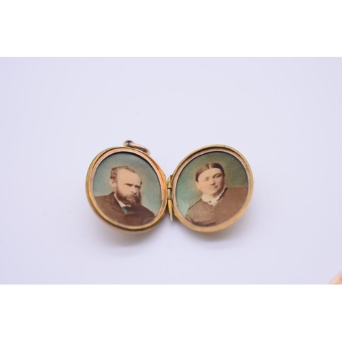 224 - Two pendant lockets, hallmarked 375, 7.8g total weight; together with an unmarked Victorian example.... 
