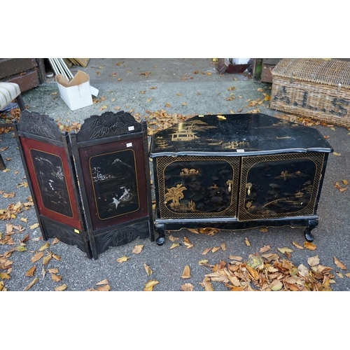 1085 - A Chinoiserie lacquer corner stand and an Oriental folding table screen.This lot can only be collect... 