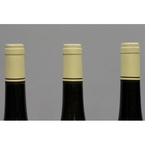 562 - Three 75cl bottles of Gewurztraminer Cuvee Isabelle, Jean  Schaetzel, 1988, 1989, 1990. (3... 